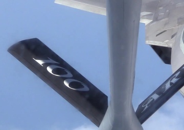 100th Air Refueling Wing refuels F-22 Raptors Aug. 10, 2018