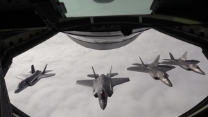 100th Air Refueling Wing refuels F-22 Raptors Aug. 15, 2018
