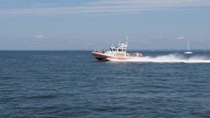 Coast Guard Station Eatons Neck training with Auxiliary