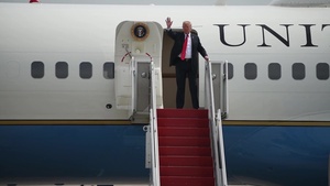 POTUS greets 106th Rescue Wing family and friends