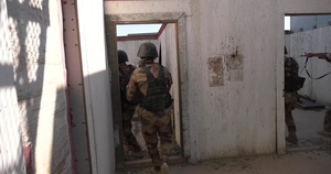 Iraqi Counter-Terrorism Service Conduct Military Operations on Urbanized  Terrain Training