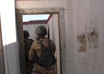 Iraqi Counter-Terrorism Service Conduct Military Operations on Urbanized  Terrain Training