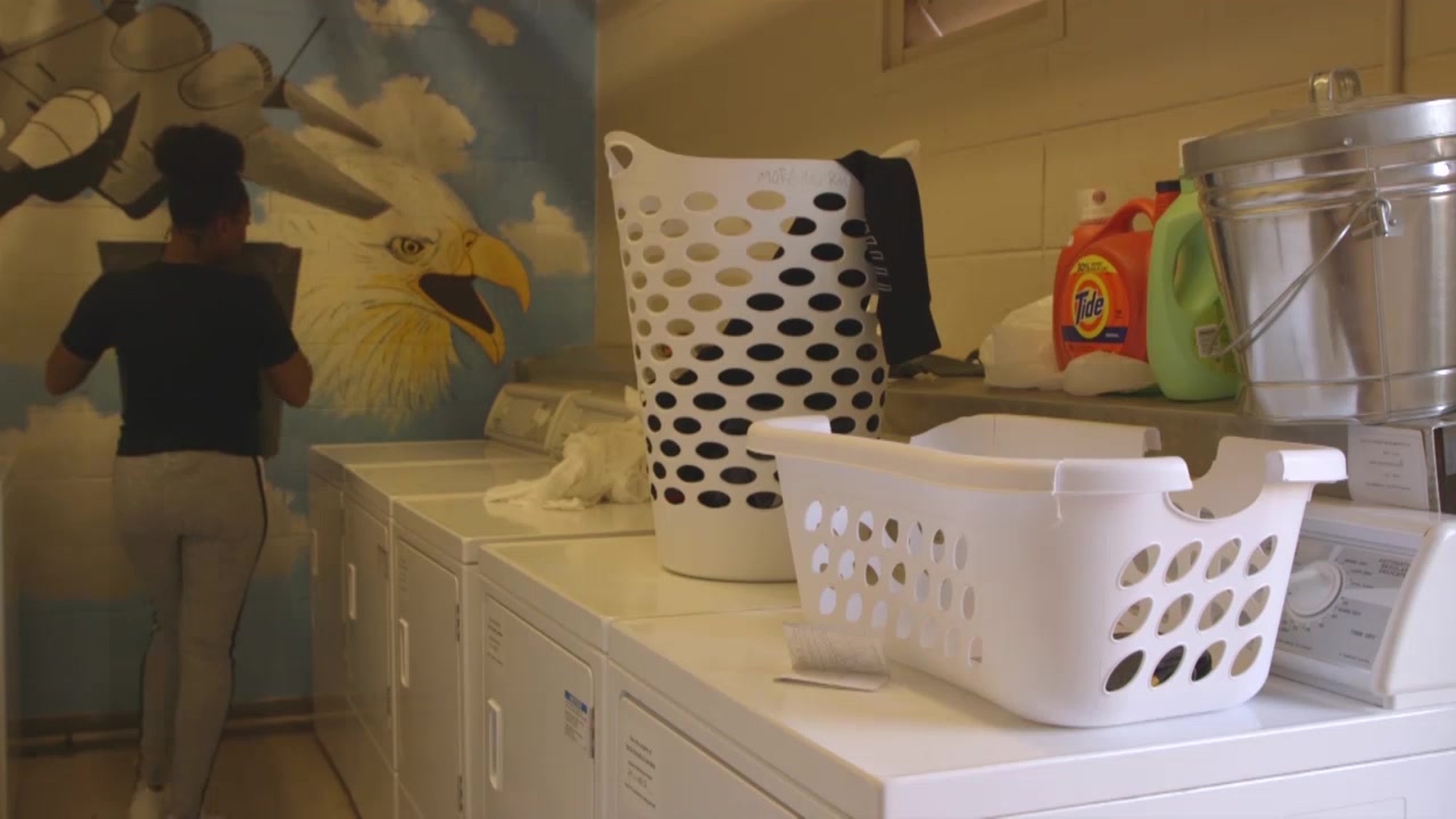Goodfellow dorm residents share laundry rooms. Don&#39;t be stingy. Be courteous and exercise proper laundry room etiquette!