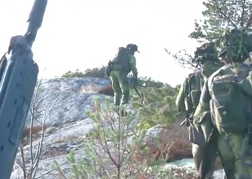 Archipelago Endeavor - Swedish Marines practice amphibious landings/assaults and Interview