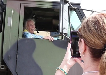 Deadeye Association Visits 96th Sustainment Brigade