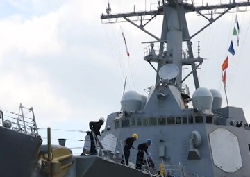 USS James E. Williams (DDG 95) departs from Naval Station Norfolk ahead of Hurricane Florence