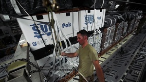 C-17 Airdrop for Operation Inherent Resolve