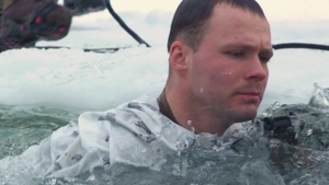 NATO Allies perform ice-breaking drills Master