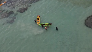 HMH-463 Supports Downed Aircraft in Kaneohe Bay