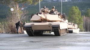 TRIDENT JUNCTURE 2018 - US Marine Corps secures airfield during exercise in Oppdal, Norway