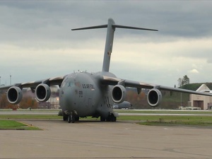 Pittsburgh C-17 Landing Taxi to Apron and Parking On New Expanded Apron
