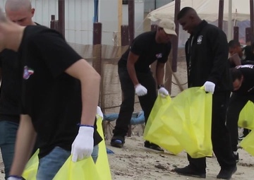 ARCENTury Beach Clean-up