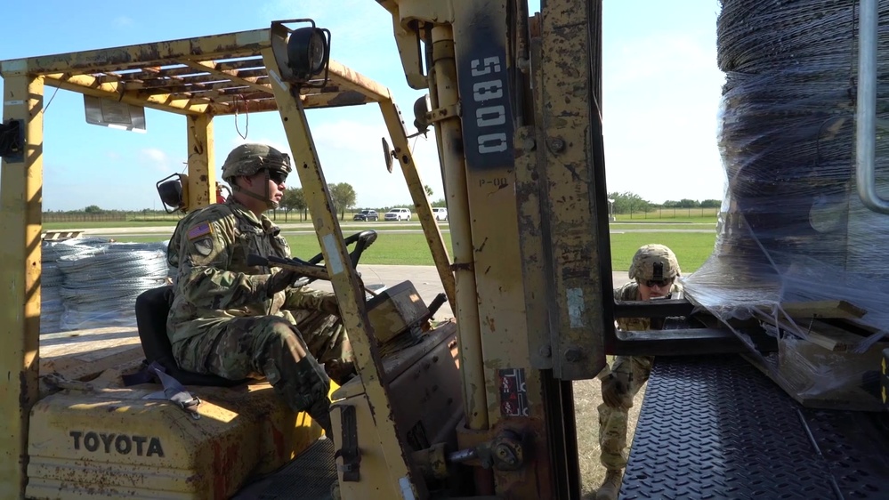 DVIDS - Video - Soldiers Load Concertina Wire at the Anzalduas Port of ...