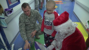 Knoxville Airmen Turn Into 'Santa Cops' to Spread Holiday Cheer