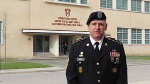Sgt. Maj. Jeremy Hopfe sends holiday greeting to Monroe, WA