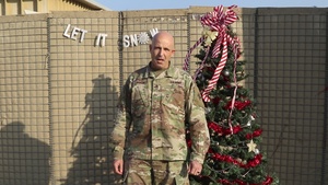 Holiday Greetings - Sgt. 1st Class Michael Garcia (spanish)