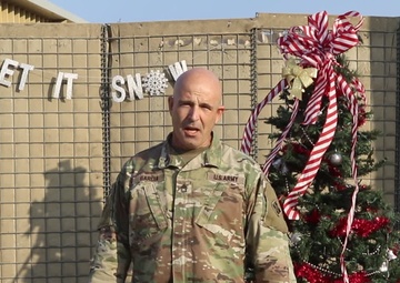 Holiday Greetings - Sgt. 1st Class Michael Garcia (spanish)