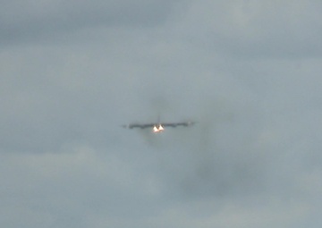 B-52 Landing at RAAF base Darwin