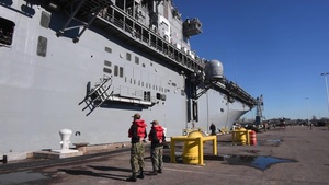 USS Kearsarge Departure
