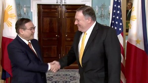 Secretary of State Pompeo camera spray with Filipino Foreign Secretary