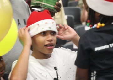Tropic Lightning Soldiers home for the holidays
