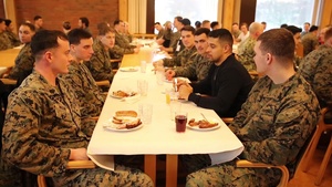 Uso Holiday Tour Kickoff 2018