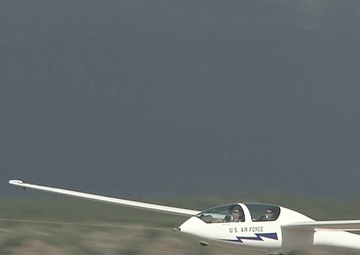 TG-16A Glider Take off 2