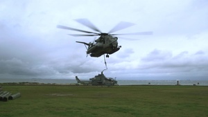 HMH-465 Successfully Recovers AH-1Z Viper