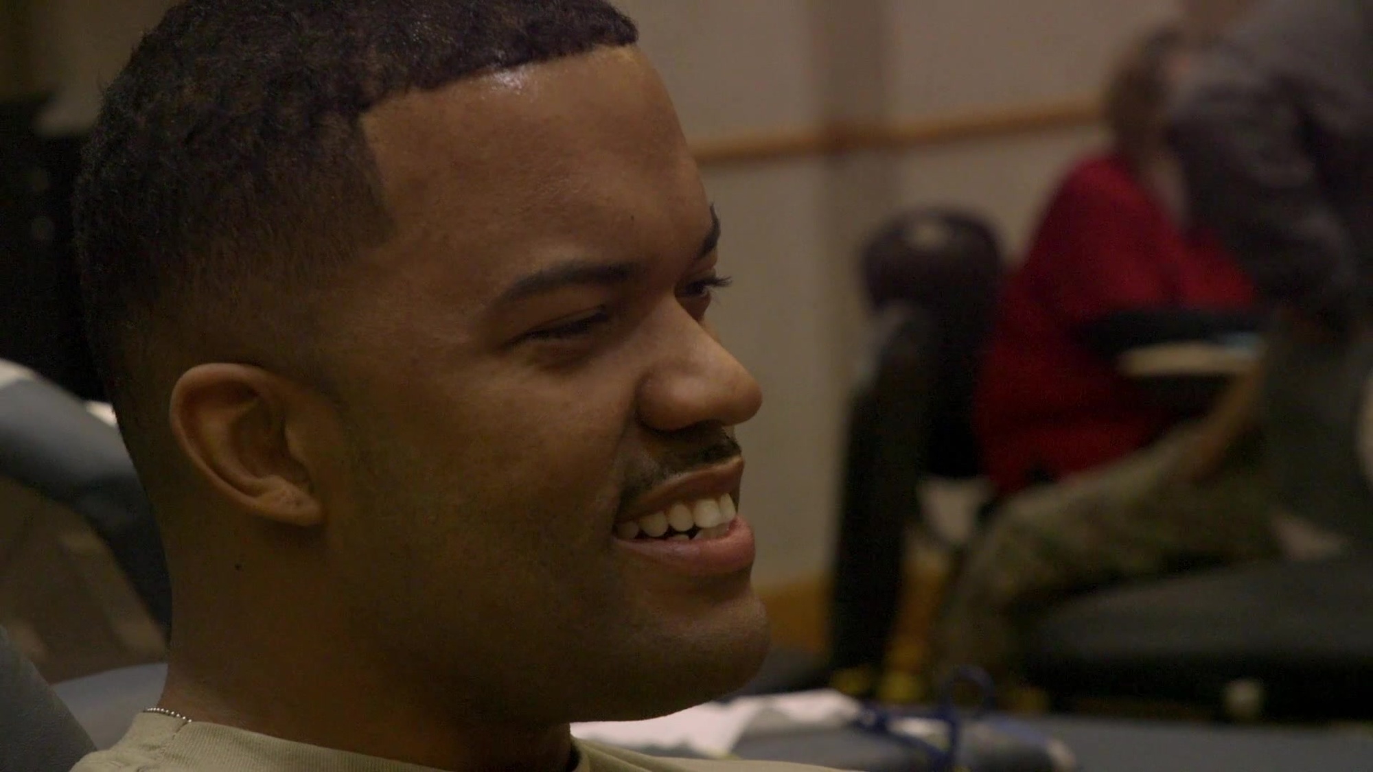 Airman of McConnell Air Force Base participate in a Red Cross blood drive, February 20, 2018 (U.S. Air Force video by SSgt Josh Crawley)