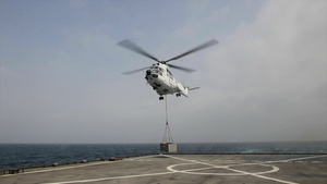 USS Fort McHenry vertical replenishment
