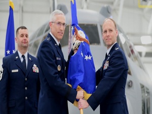 Janik Assumes Command of 910th