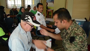 Community Health Engagement in Kuching, Part of Pacific Partnership 2019