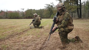 Landing Support Company lifts Humvee during tactical recovery of aircraft and personnel training