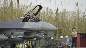 F-16C Fighting Falcons prepare for take off during INIOHOS 19