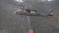 Korean-American Soldier helps fight South Korea wildfire