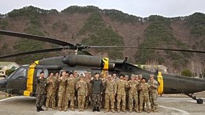 ROKA III Corps Commander thanks U.S. helicopter crews