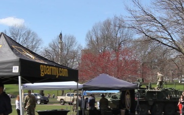 780 MI Bde. Talks to the Public About Cyber on Boston Commons