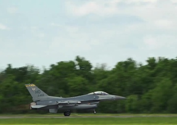8th Fighter Squadron deploys to New Orleans