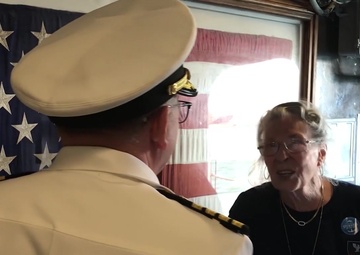 World War II Navy veteran Joan Mueller visits U.S.S. Hue City (CG 66)