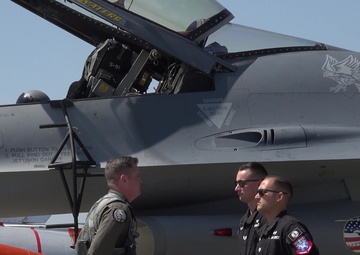 F-16 VDT performs at Planes of Fame (B-roll)