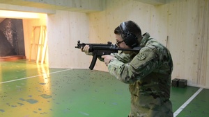 SACEUR Sec Det MP5K burst shooting at the TSC range