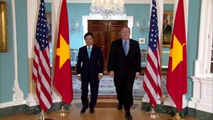 Secretary Pompeo Camera Spray with Vietnamese Deputy Prime Minister and Foreign Minister