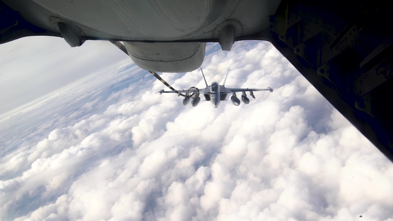 F-18 and B-2 Air Refueling