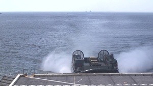 U.S. Navy Landing Craft, Air Cushion board USS New York