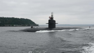 USS Pittsburgh Arrives in Bremerton