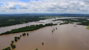Arkansas's Adjutant General Escorts State Leadership Over Flooded Areas