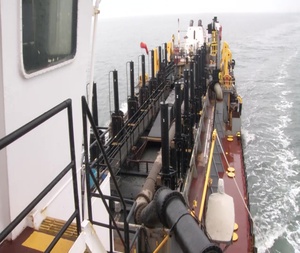 Hopper Dredge Broll