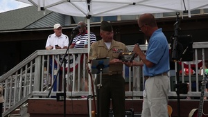 Swansboro mayor presents II MEF sergeant major with key to the city during Military Appreciation Day
