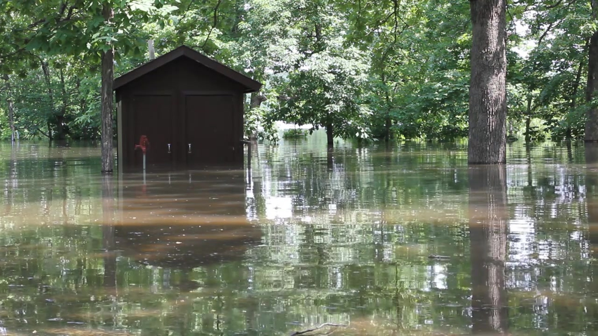 WARSAW, Mo— Harry S. Truman Lake rose to record pool on May 31, 2019 and continues to rise. Currently, the lake is 33 feet above normal pool and currently releasing 40,000 cubic feet of water per second from the surcharge pool. It is anticipated releases will be increased as space becomes available downstream on the Osage and Missouri Rivers. Rainfall may impact the timing and magnitude of releases that are required.