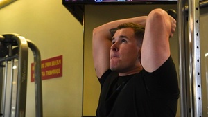 SMP Hornet’s Nest hosts bench press club (Package)